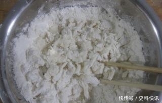 这个馅饼多给老人和小孩吃，常吃补虚损强体质，可惜很多人不懂吃