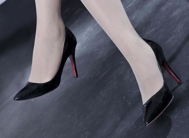 长裙","m":"9ba1a369655ffd416413aaef0af9962bde71a6","nlabel":"stat_3100649057:zm.news.so.com:5pe25bCa5bCP5qyj5oSJ,pageType_zmt,glevel_3","ntag":"tfashion;sfashion_时尚;kfashion_1:旗袍;kfashion_1:长裙;call_P:全类:华服:民族