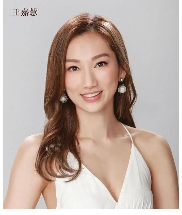 港姐|2021年度香港小姐12强产生了，谁会最后问鼎冠军
