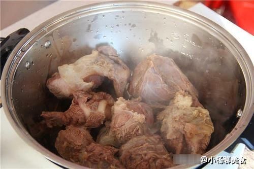 卤肉|卖了40年卤肉的大爷：“卤牛肉”要学会这3招，否则牛肉就白做了