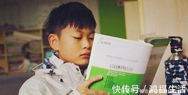 男孩|3岁雪地“裸跑”,那个被“鹰式教育”的男孩怎样了?令人感慨