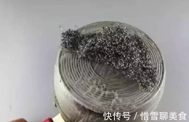 不锈钢锅发黑难清理教你用上这一招,立马像新的一样