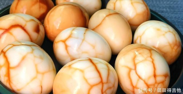 块钱|外面卖2块钱的茶叶蛋在家就能做,成本只要5毛钱,比卤蛋还好吃