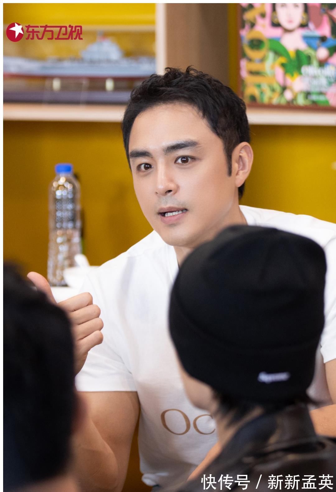 汪东城|今晚20:20《追光吧!哥哥》开播,他们竟然是室友?21位哥哥分宿舍悬念揭晓!