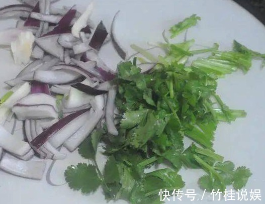 杏鲍菇|很多人不知道，它是天然碱性食物，补血防脱发，人到中年要多吃