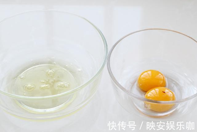 蛋黄|用平底锅就能做舒芙蕾松饼,口感松软香甜,孩子天天吃也不嫌腻!