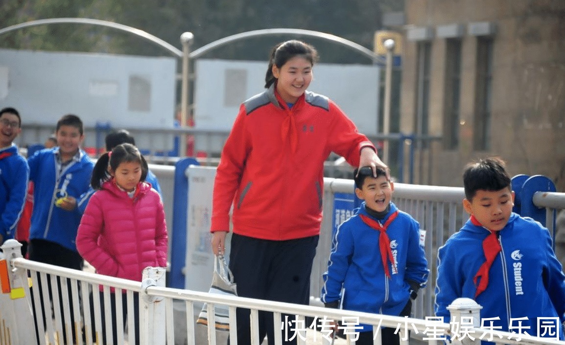 wnb中国女篮再出一天才,14岁身高就超姚明,如今已加入国青!
