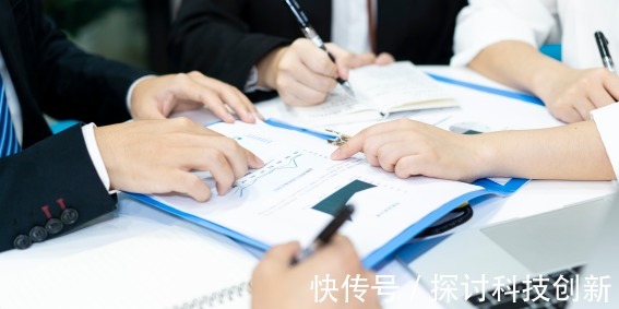 加班|萌萌客解析客服外包行业的最新报价