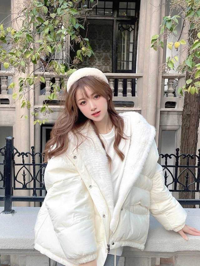羽绒服 秋冬穿搭指南,普通女生也能把这几套穿出高级感,气质优雅又洋气