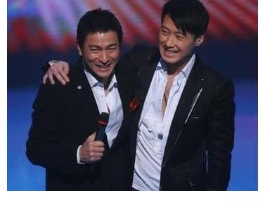 长虹|刘德华不上综艺,要出演《流浪地球2》,表示要在78岁时上太空