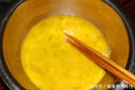 煎饼|蔬菜饼这做法火了,不用油也不用面粉,蒸一蒸就上桌,比煎饼还香