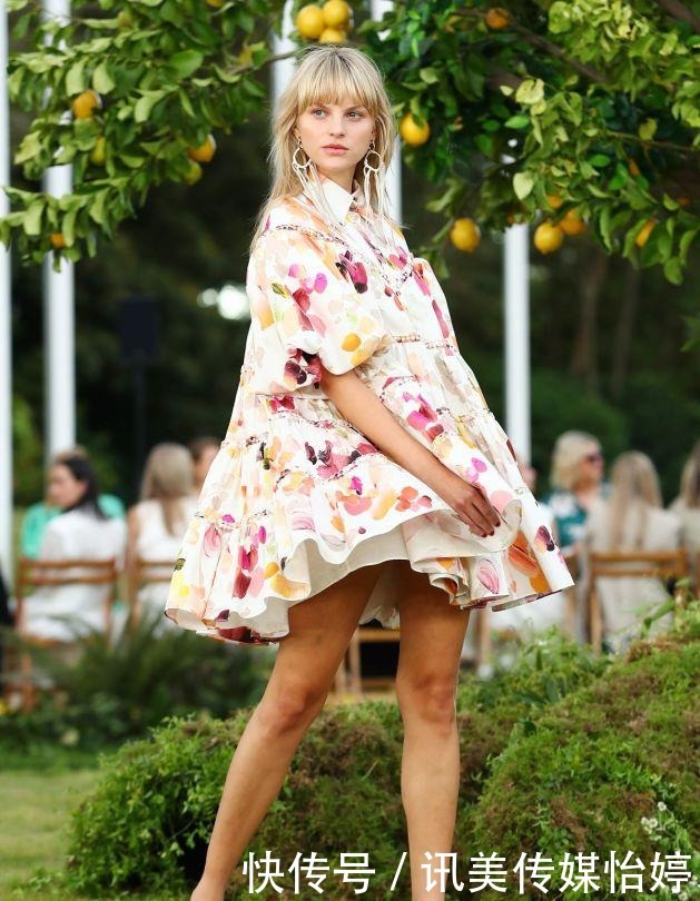 t台|这场夏日服装秀太酷了,把T台搬到了植物园里,女孩们宛如精灵!