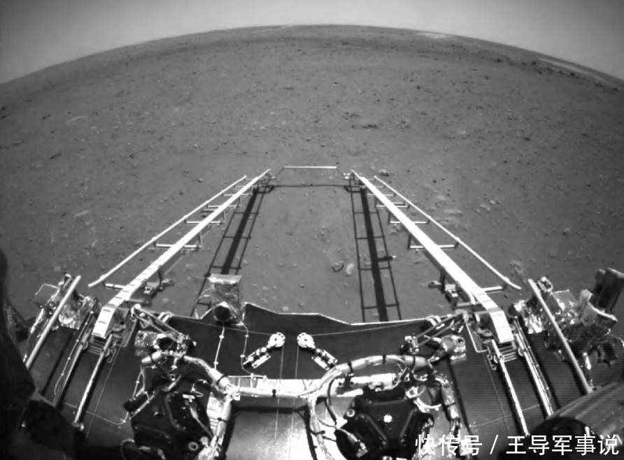 太空 不负众望!祝融号十八般武艺玩转火星,外媒:美限制成就中国自强