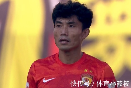 郑智|火爆!41岁郑智与1米91壮汉对骂,挑衅对手要干架,大佬范十足