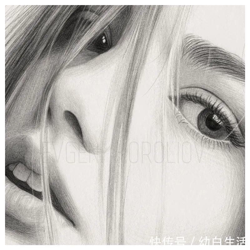 手绘$总被怼素描画得像头盔,瞧她用自动铅笔画,笔笔都是功力,厉害了!