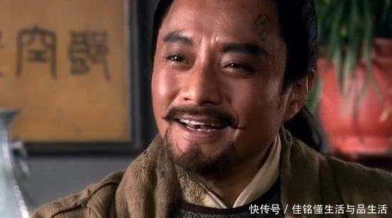 上山|扈三娘被林冲活捉上山后,为何不献给首领晁盖,却嫁给了王英