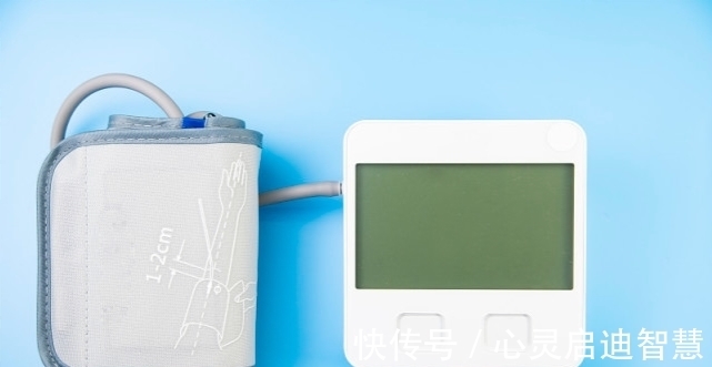 水果|西柚是高血压的“发物”?提醒:想避免血压升高,3种水果要少吃