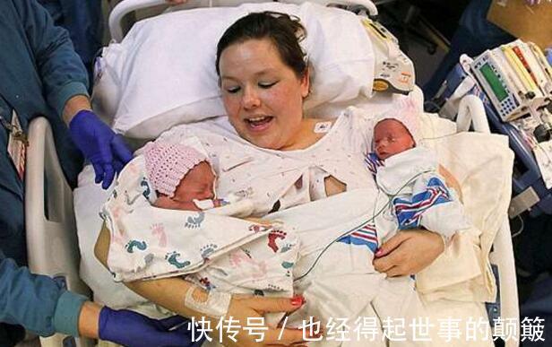 形影不离|双胞胎姐妹花手牵手一起出生,如今2岁了,两个人依旧是形影不离