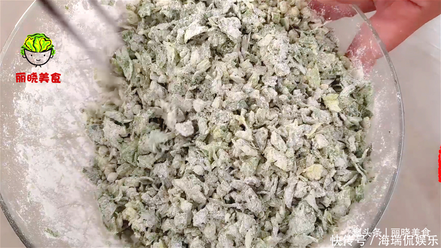 好吃|芹菜叶别丢了,教你一种超美味吃法,简单好吃味道足,越吃越想吃