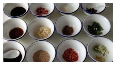 大厨教你万能凉拌汁的做法,香辣开胃,拌什么凉菜都好吃