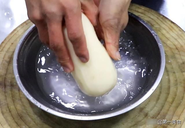 糯米|一节莲藕，一把糯米，厨师长分享江米灌藕家庭版，香甜软糯吃不腻