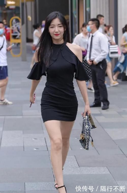 连衣裙 黑色时尚连衣裙,搭配同色高跟凉鞋,穿出窈窕好气质的美女