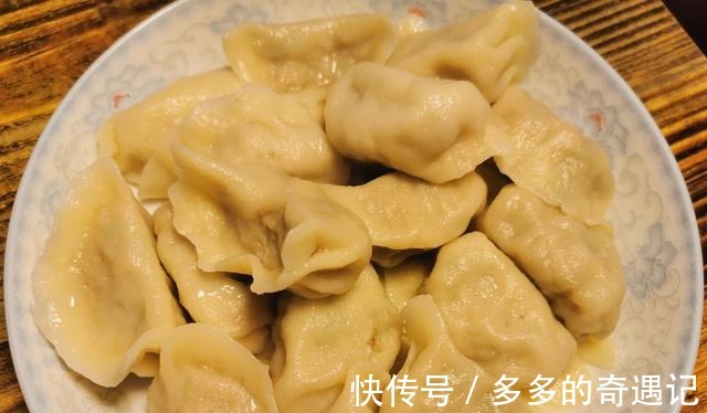 冬天天冷，少吃白菜萝卜，用它包饺子吃，营养极高，太香了！