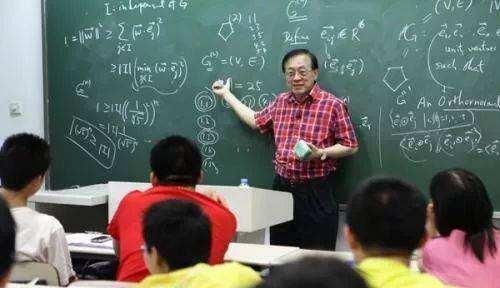 迎来|杨晨煜迎来同乡“劲敌”，高中连续3年获数学奥赛金牌，保送姚班