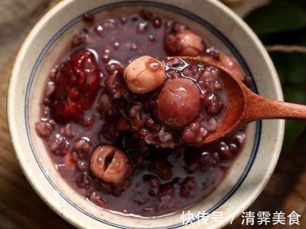 睡眠|70岁奶奶就爱吃它，清热消暑又滋补，好喝不上火，睡眠也好了！