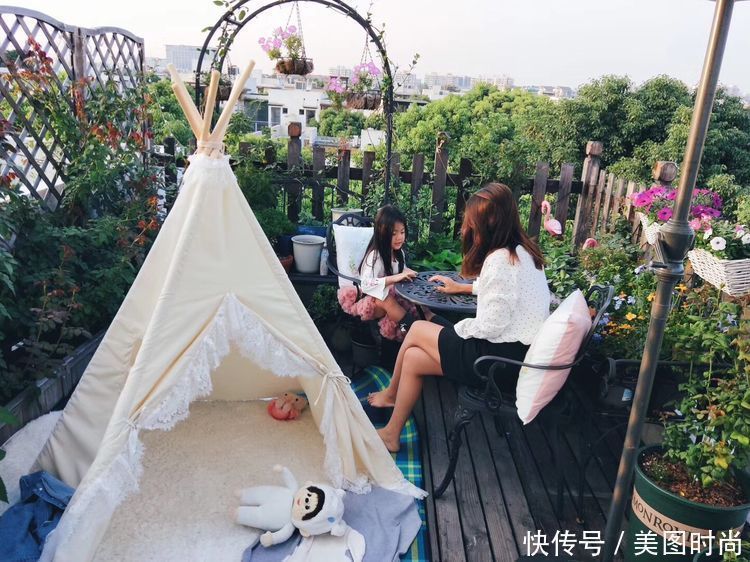 防腐木|13㎡屋顶造花园,在喧嚣城市里,打造一个自己心灵深处的伊甸园