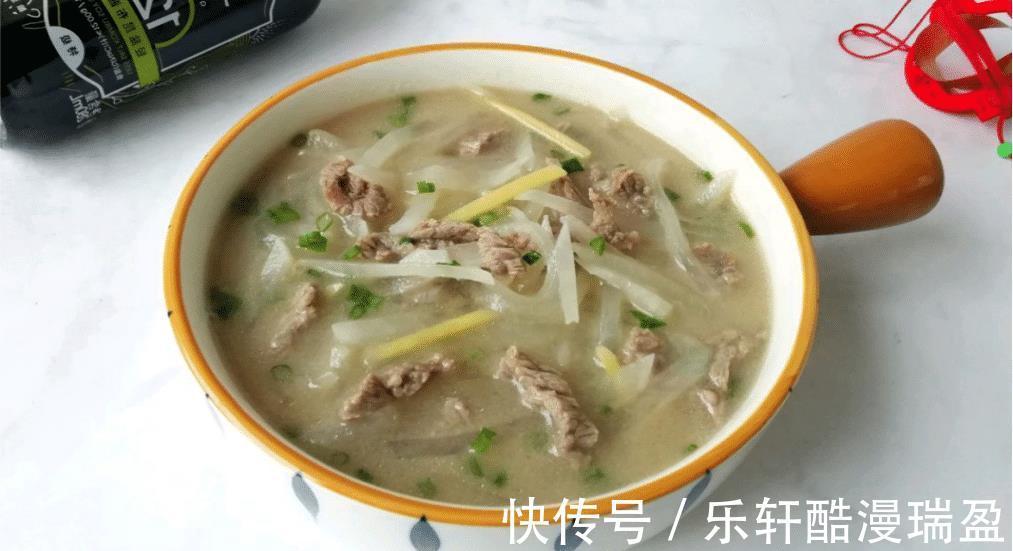 秋季进补,吃莲藕不如吃它,简单煮一锅,补血益气,暖胃又驱寒