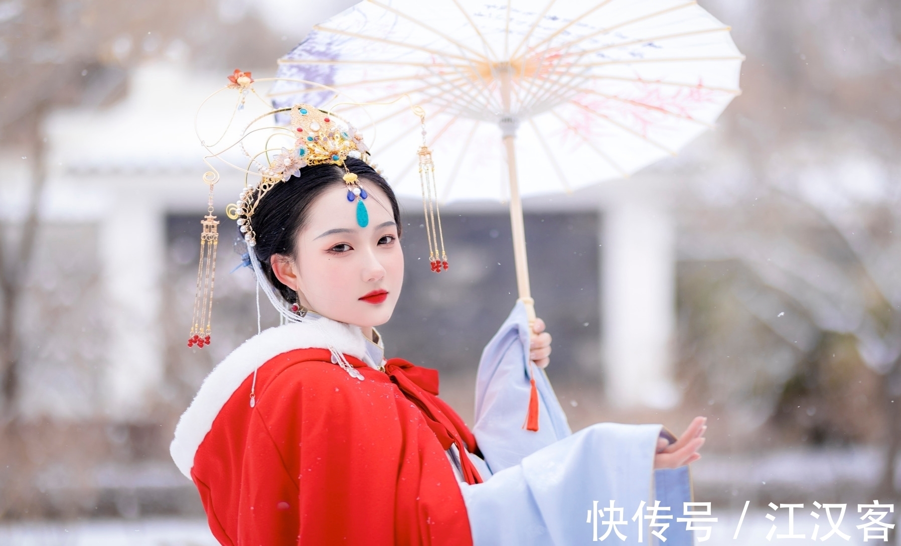 碧云@诗·十一首丨床头梦少承红粉,囊里诗多寄碧云