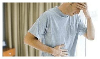 腹痛|胃不好的人，夏天少吃6种食物，再想也忍住，做6件事，胃越来越