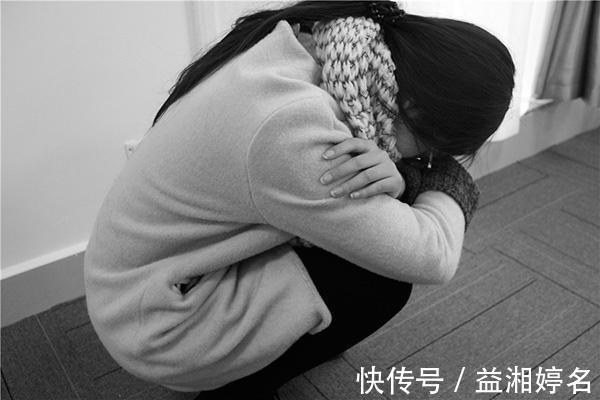 更年期|最佳绝经期什么时候来临时,身体会有三种表现,别以为是累的!