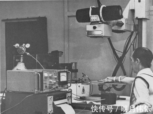 指关节|掰手指发出“咔咔”响声时，你的关节里究竟发生了什么