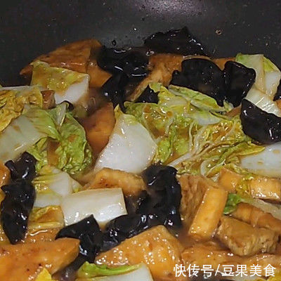 木耳|学会这道白菜烧豆腐，想低调都不行