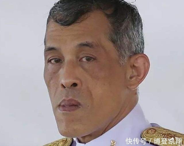 新贵妃&泰国贵妃诗妮娜照片发布后,让网站瘫痪,21张美照尽显传奇人生