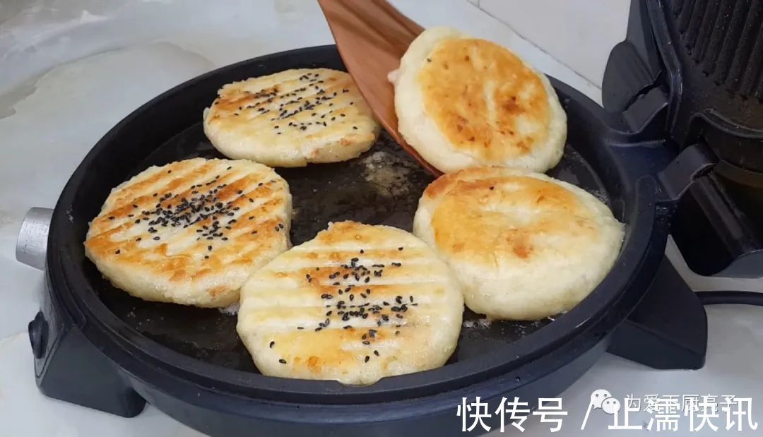 香酥|家常小糖饼的做法，教你配方比例，个个香酥又掉渣，真的太好吃了