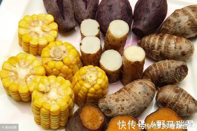 老人|为什么年老了会有“老年臭”?注意:45岁后做好3事,老了不发臭