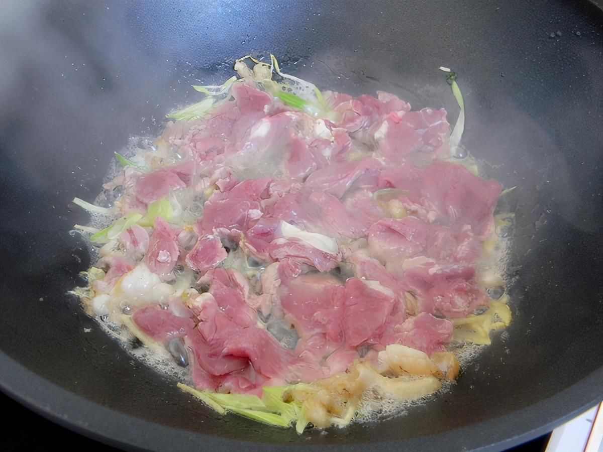 咳嗽痰多吃这蔬菜特管用,才2块钱1斤,医生不会轻易告诉你