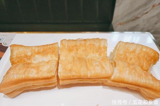 德思勤|长沙探店|德思勤新开早茶店油条18块一根,你会打卡吗