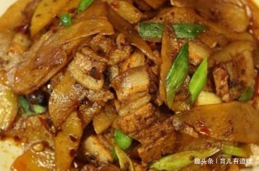 干香浓郁好吃下饭,比红烧肉好吃多了,每次上桌就疯抢,百吃不厌