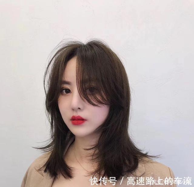 2020菱形脸流行发型,这几种显脸小还时髦