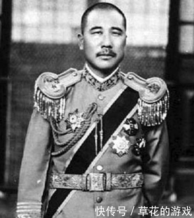 多姨太太|部下打仗得胜归来,他把二十个姨太太排好你看上哪个随便挑吧