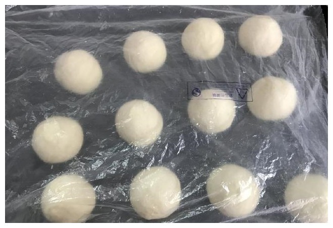 莲藕别再炒着吃了,用来做馅,刚出锅孩子就吃了2个,太好吃了