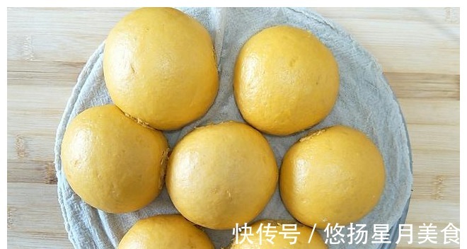 全家|南瓜的好吃做法，不用一滴水，蒸出的馒头蓬松柔软，全家人都爱吃！