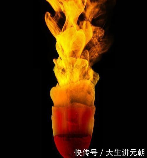 被大气层雕刻而成的锥体陨石,如何判断它来自于太空何处