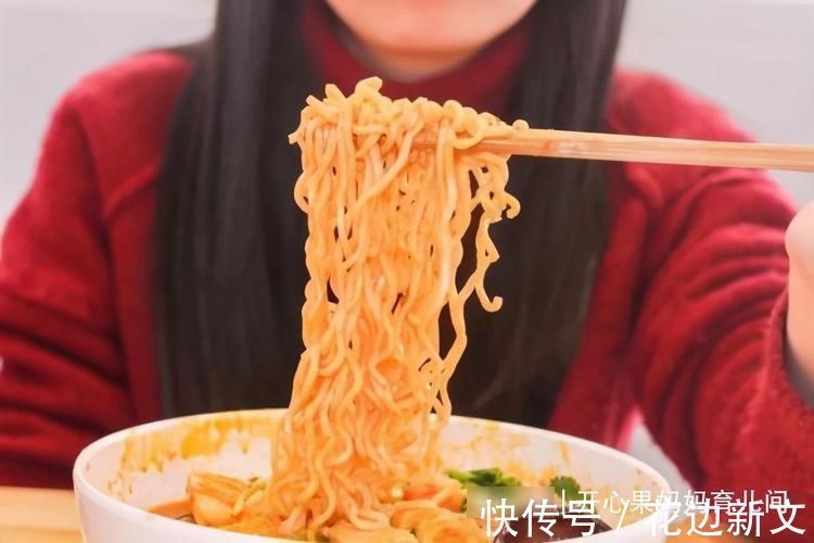 调料包|孕妇真的不能吃方便面吗?答案和我们想的略有差异:有前提条件