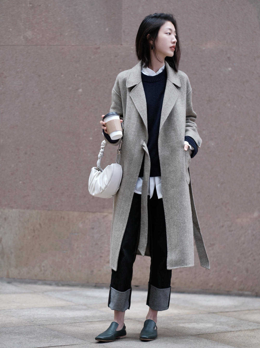 棉服 怪不得这么多人喜欢穿直筒牛仔裤,论保暖百搭,没有长裤能超过它