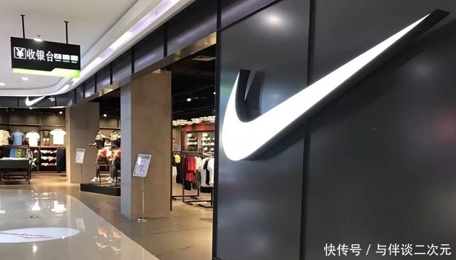 老牌运动企业成“国货之光”，刚宣布新代言人，价格就已翻倍涨？